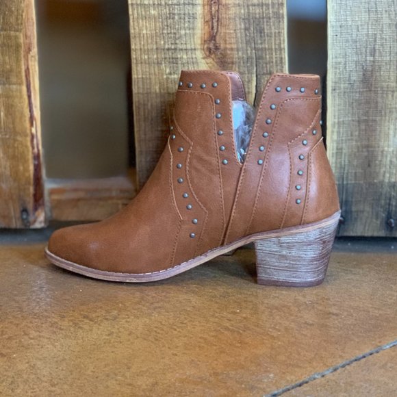 Women's Stitched Western Bootie - Picture 4 of 7